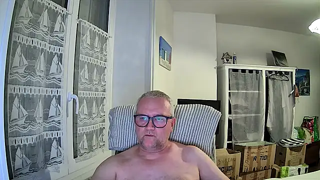 Snapshot of macdut67 chatting on 3, 5, 2026 macdut67 online show from 3, 5, 2026