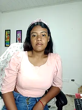 Snapshot of vannesitha25 chatting on 9, 10, 2025 vannesitha25 online show from 9, 10, 2025