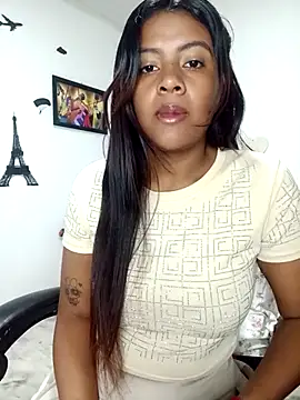 Snapshot of vannesitha25 chatting on 10, 10, 2025 vannesitha25 online show from 10, 10, 2025