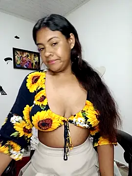 Snapshot of vannesitha25 chatting on 5, 11, 2025 vannesitha25 online show from 5, 11, 2025