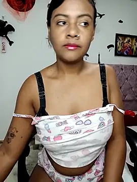 Snapshot of vannesitha25 chatting on 26, 11, 2025 vannesitha25 online show from 26, 11, 2025