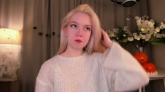 Snapshot of TinaStevenson chatting on 31, 10, 2025 TinaStevenson online show from 31, 10, 2025