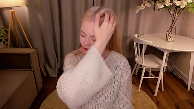 Snapshot of TinaStevenson chatting on 3, 11, 2025 TinaStevenson online show from 3, 11, 2025