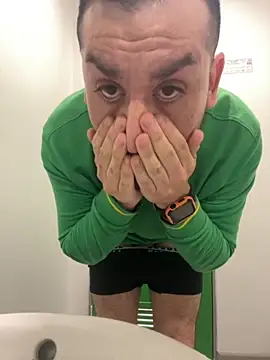 Nasho172737 online show from 4, 12, 2025