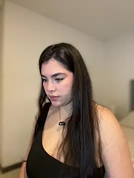 Isabella LaRue online show from 25, 3, 2026