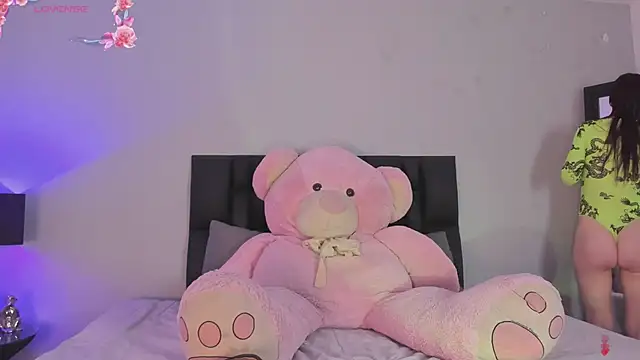 SaradaParker online show from 19, 2, 2026