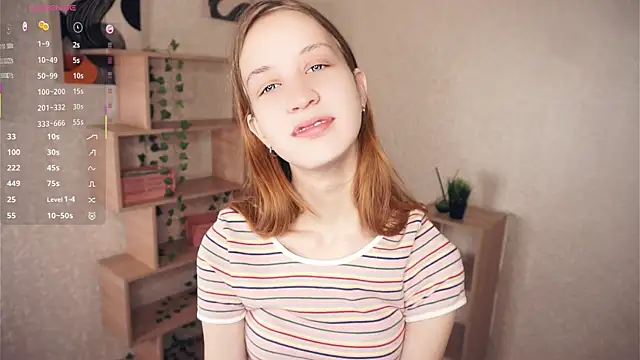 Snapshot of IveyColley chatting on 9, 11, 2025 IveyColley online show from 9, 11, 2025