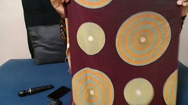 Snapshot of CaramelBootty chatting on 15, 4, 2026 CaramelBootty online show from 15, 4, 2026