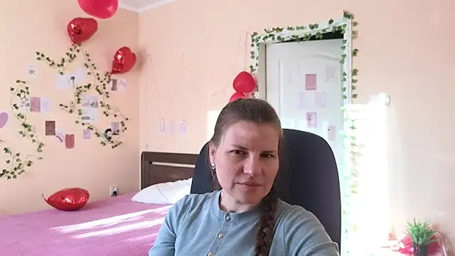 Mirabelle Velvet online show from 9, 3, 2026