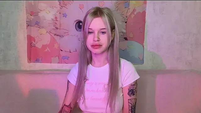 Snapshot of HoneyGold_ chatting on 30, 11, 2025 HoneyGold online show from 30, 11, 2025