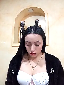 Snapshot of LUCIA_27- chatting on 18, 10, 2025 LUCIA 27- online show from 18, 10, 2025