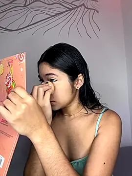 Snapshot of Ariasex_ chatting on 17, 10, 2025 Ariasex online show from 17, 10, 2025