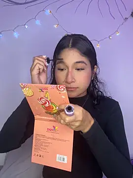 Snapshot of Ariasex_ chatting on 28, 10, 2025 Ariasex online show from 28, 10, 2025