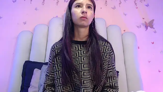 Snapshot of SweetRenata_ chatting on 7, 11, 2025 SweetRenata online show from 7, 11, 2025