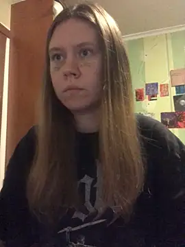 LunaVirelle online show from 26, 10, 2025