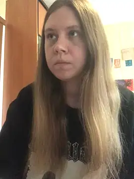 Snapshot of LunaVirelle chatting on 7, 7, 2026 LunaVirelle online show from 7, 7, 2026
