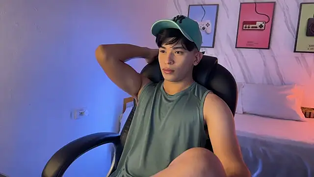 Snapshot of David_Nova chatting on 11, 11, 2025 David Nova online show from 11, 11, 2025