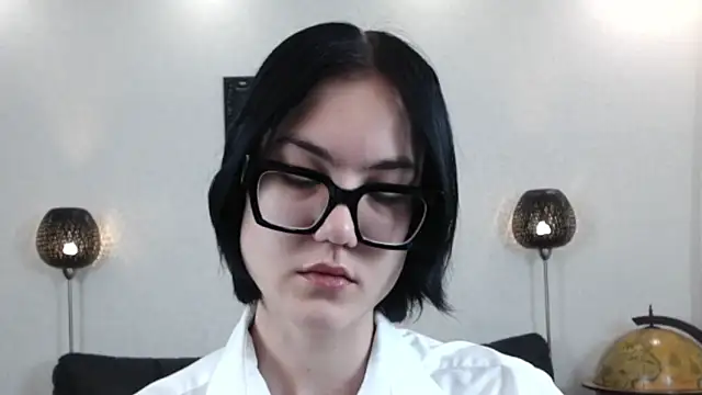 Marie Fitch online show from 20, 11, 2025