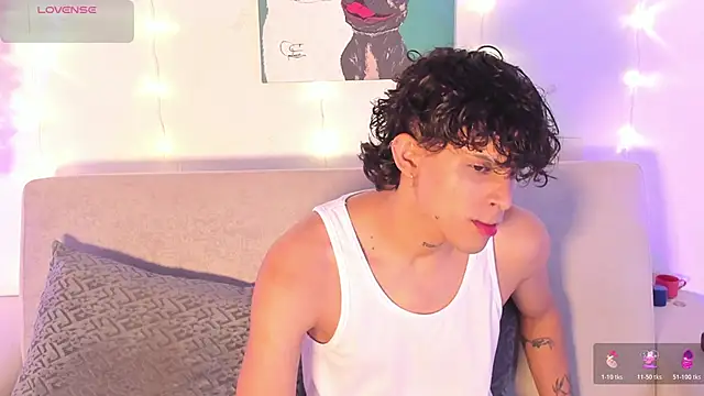 Snapshot of lua_boy chatting on 30, 3, 2026 lua boy online show from 30, 3, 2026