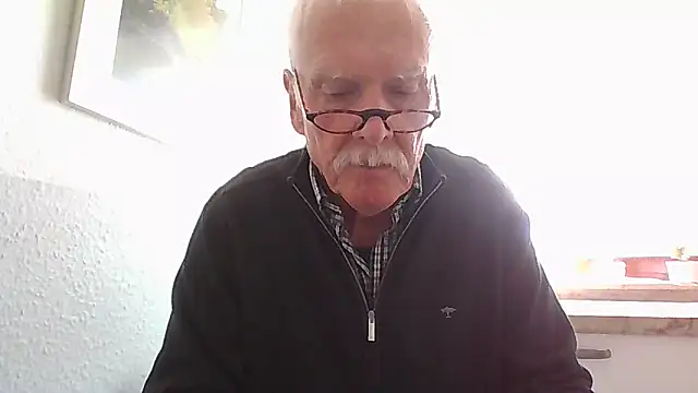 super-snoopy online show from 7, 4, 2026