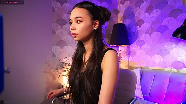 Snapshot of i_am_eva chatting on 12, 10, 2025 i am eva online show from 12, 10, 2025