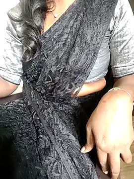 Tamilmallu-duskygirl03 online show from 26, 11, 2025