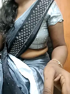 Tamilmallu-duskygirl03 online show from 4, 12, 2025