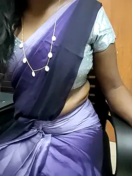 Snapshot of Tamilmallu-duskygirl03 chatting on 10, 1, 2026 Tamilmallu-duskygirl03 online show from 10, 1, 2026