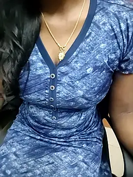 Snapshot of Tamilmallu-duskygirl03 chatting on 31, 1, 2026 Tamilmallu-duskygirl03 online show from 31, 1, 2026