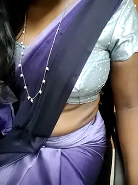 Snapshot of Tamilmallu-duskygirl03 chatting on 1, 2, 2026 Tamilmallu-duskygirl03 online show from 1, 2, 2026