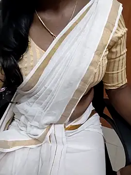 Snapshot of Tamilmallu-duskygirl03 chatting on 2, 2, 2026 Tamilmallu-duskygirl03 online show from 2, 2, 2026