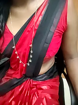 Snapshot of Tamilmallu-duskygirl03 chatting on 6, 2, 2026 Tamilmallu-duskygirl03 online show from 6, 2, 2026