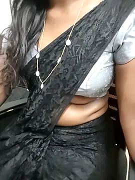 Snapshot of Tamilmallu-duskygirl03 chatting on 10, 4, 2026 Tamilmallu-duskygirl03 online show from 10, 4, 2026