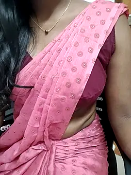 Snapshot of Tamilmallu-duskygirl03 chatting on 11, 4, 2026 Tamilmallu-duskygirl03 online show from 11, 4, 2026