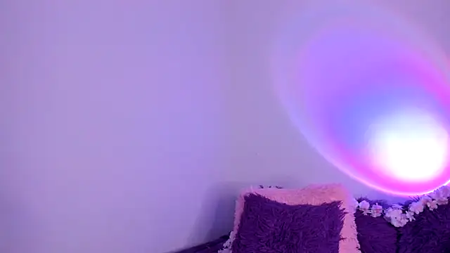 HeidyRousse online show from 19, 12, 2025