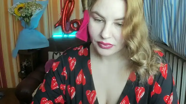 Snapshot of Passion-Blondy chatting on 11, 12, 2024 Passion-Blondy online show from 11, 12, 2024
