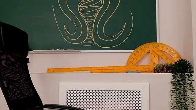 ClaireMathis online show from 5, 1, 2026