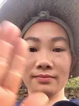 gio-thu online show from 11, 4, 2026