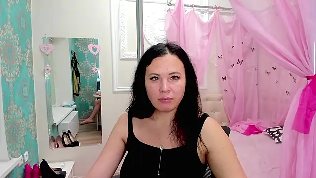 Victoria Panther online show from 9, 11, 2025