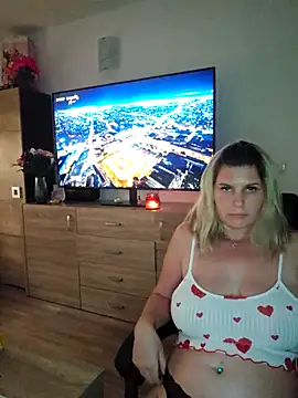 sweetgirl32 online show from 5, 11, 2025