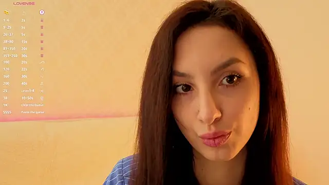 coochyy  online show from 15, 10, 2025