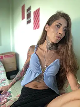 Snapshot of casalskunk chatting on 10, 11, 2025 casalskunk online show from 10, 11, 2025