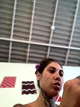 Snapshot of casalskunk chatting on 19, 11, 2025 casalskunk online show from 19, 11, 2025