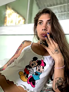 Snapshot of casalskunk chatting on 23, 11, 2025 casalskunk online show from 23, 11, 2025