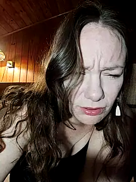 JulieSqualor81 online show from 26, 3, 2026