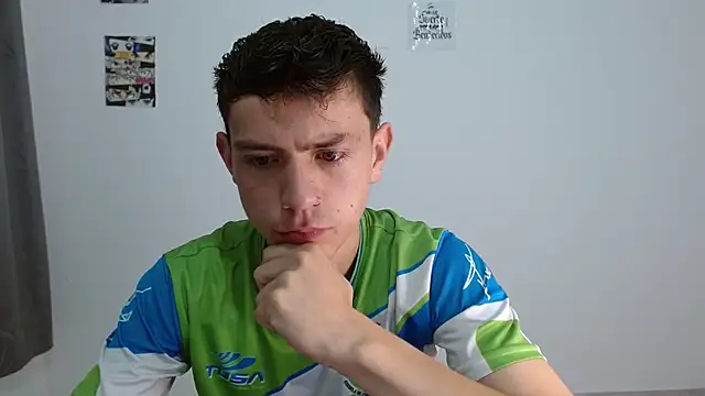 Snapshot of hot_teo_ chatting on 2, 12, 2025 hot teo online show from 2, 12, 2025