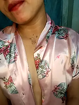 Snapshot of CUTE-567 chatting on 11, 11, 2025 CUTE-567 online show from 11, 11, 2025