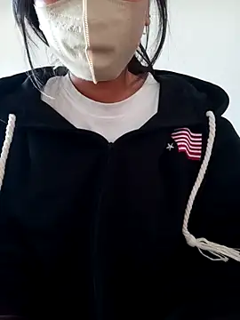 Snapshot of Zerin_nova chatting on 25, 11, 2025 Zerin nova online show from 25, 11, 2025