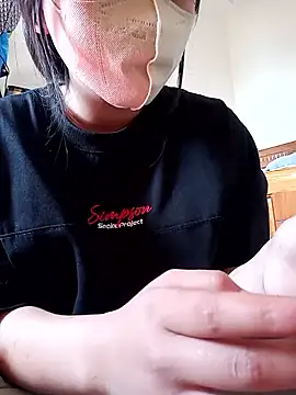 Snapshot of Zerin_nova chatting on 26, 11, 2025 Zerin nova online show from 26, 11, 2025