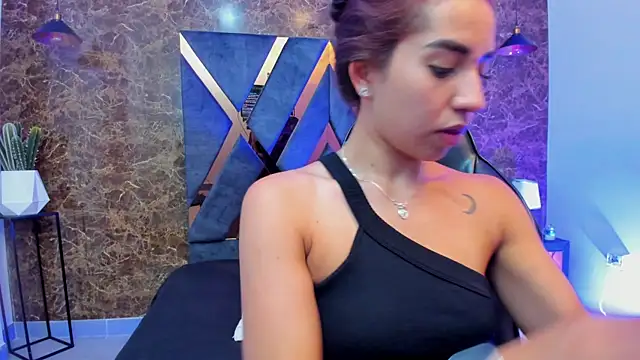 Vittoria Conti  online show from 14, 1, 2026